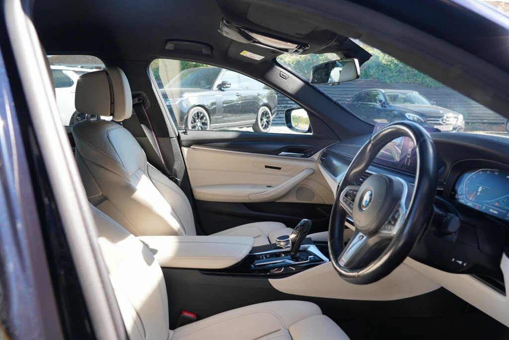 BMW 5 Series 520D M Sport Mhev White #33