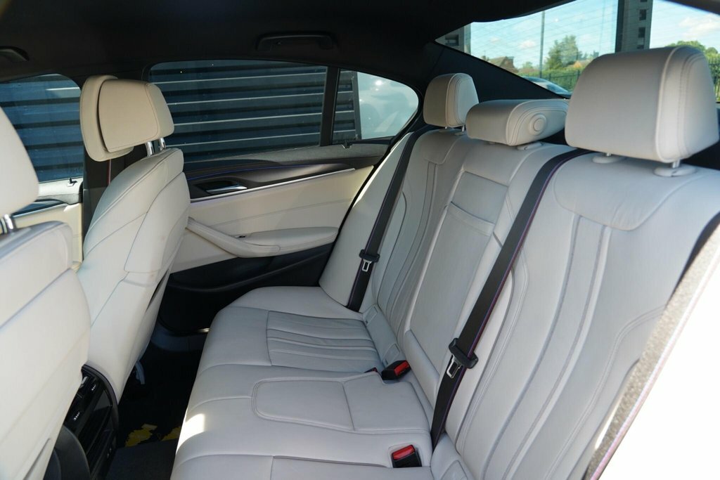 BMW 5 Series 520D M Sport Mhev White #38