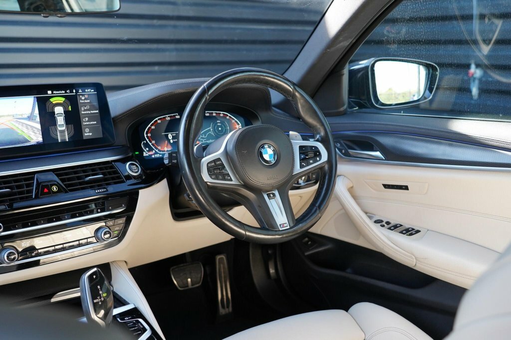 BMW 5 Series 520D M Sport Mhev White #45