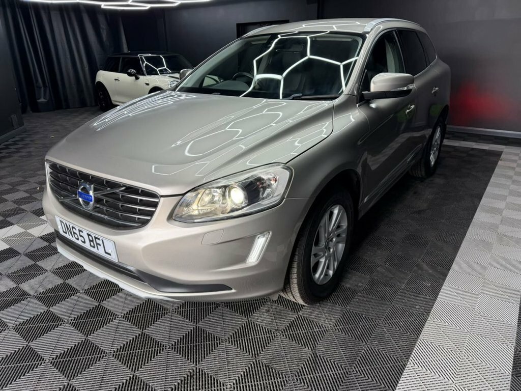 Volvo XC60 2.4 D5 Se Lux Nav Suv Awd Euro 6 DN65BFL Gold #3