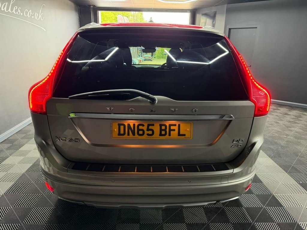 Volvo XC60 2.4 D5 Se Lux Nav Suv Awd Euro 6 DN65BFL Gold #6