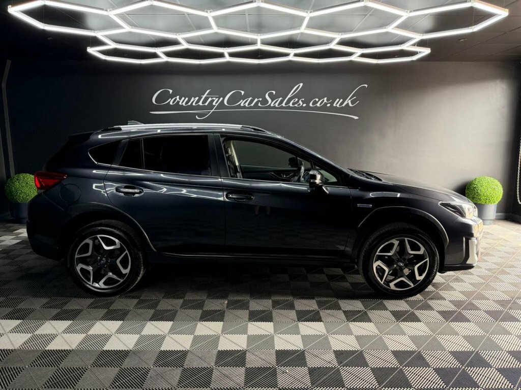 Subaru XV 2.0I E-boxer Se Premium Lineartronic White #1