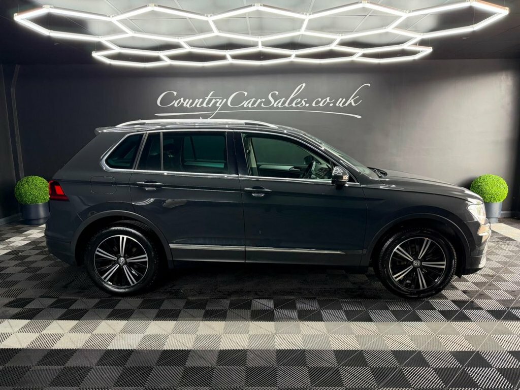 Volkswagen Tiguan 1.4 Tsi Se Navigation Suv Euro 6 Grey