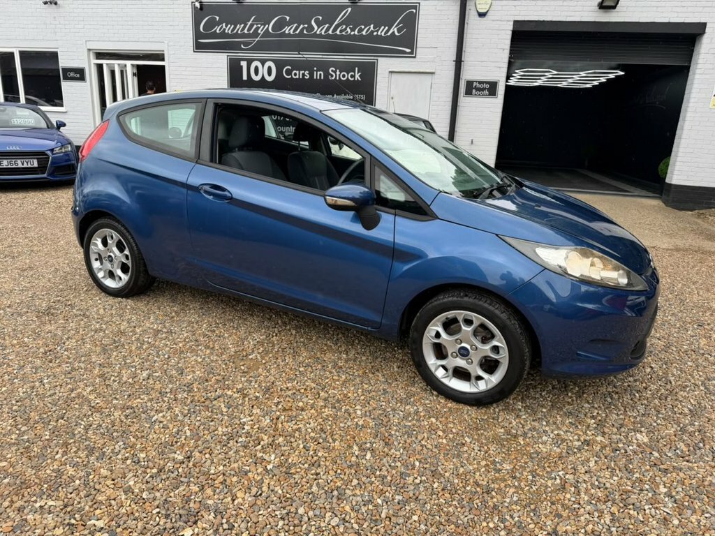 Ford Fiesta 1.25 Zetec 82 White #18