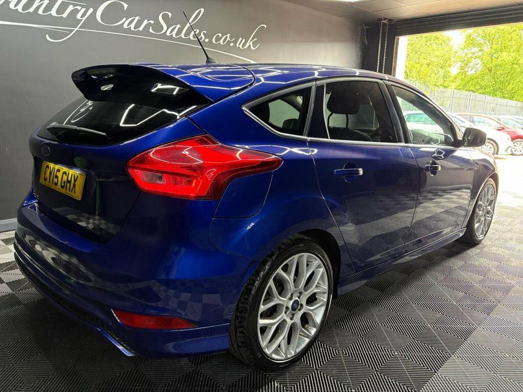 Ford Focus 1.5 Tdci Zetec S Hatchback Euro Blue #3