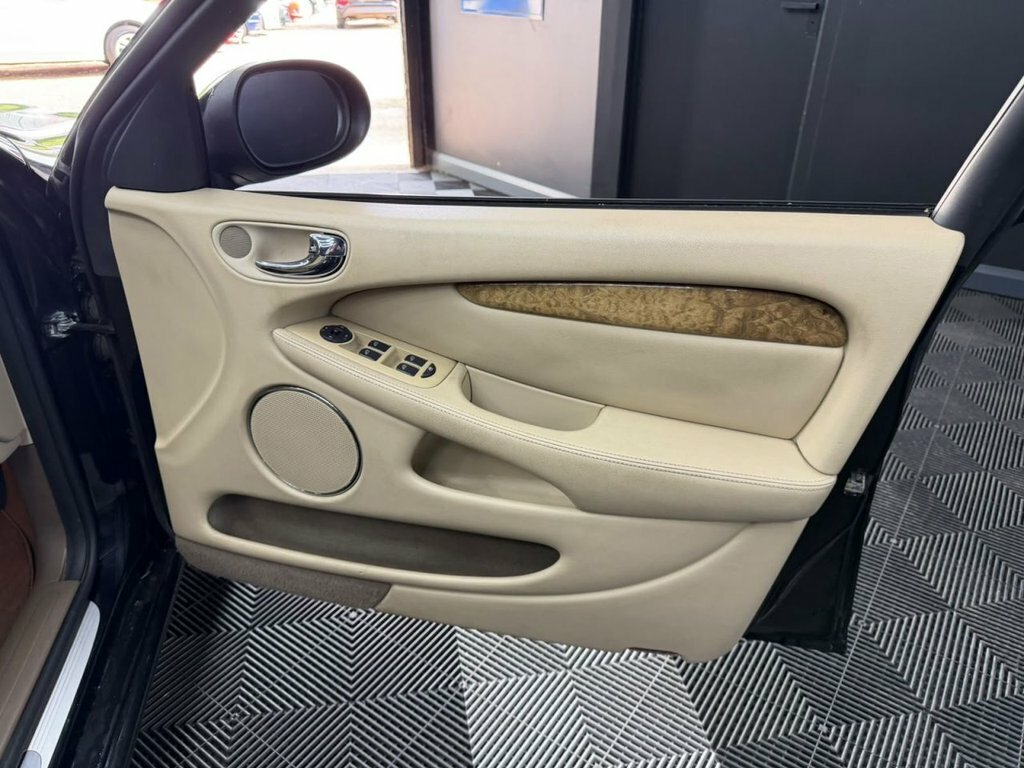 Jaguar X-Type V6 S Black #11