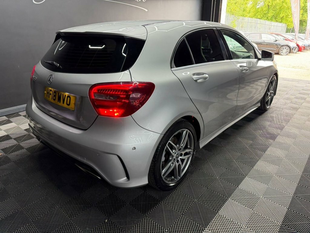 Mercedes-Benz A Class 1.6 A200 Amg Line Executive Hatchback HF18WVO Silver #4