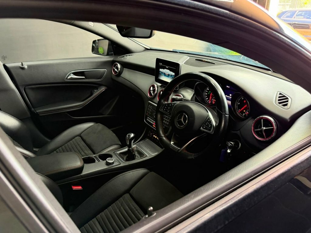 Mercedes-Benz CLA Class Cla200d Amg Line Coupe Black #26