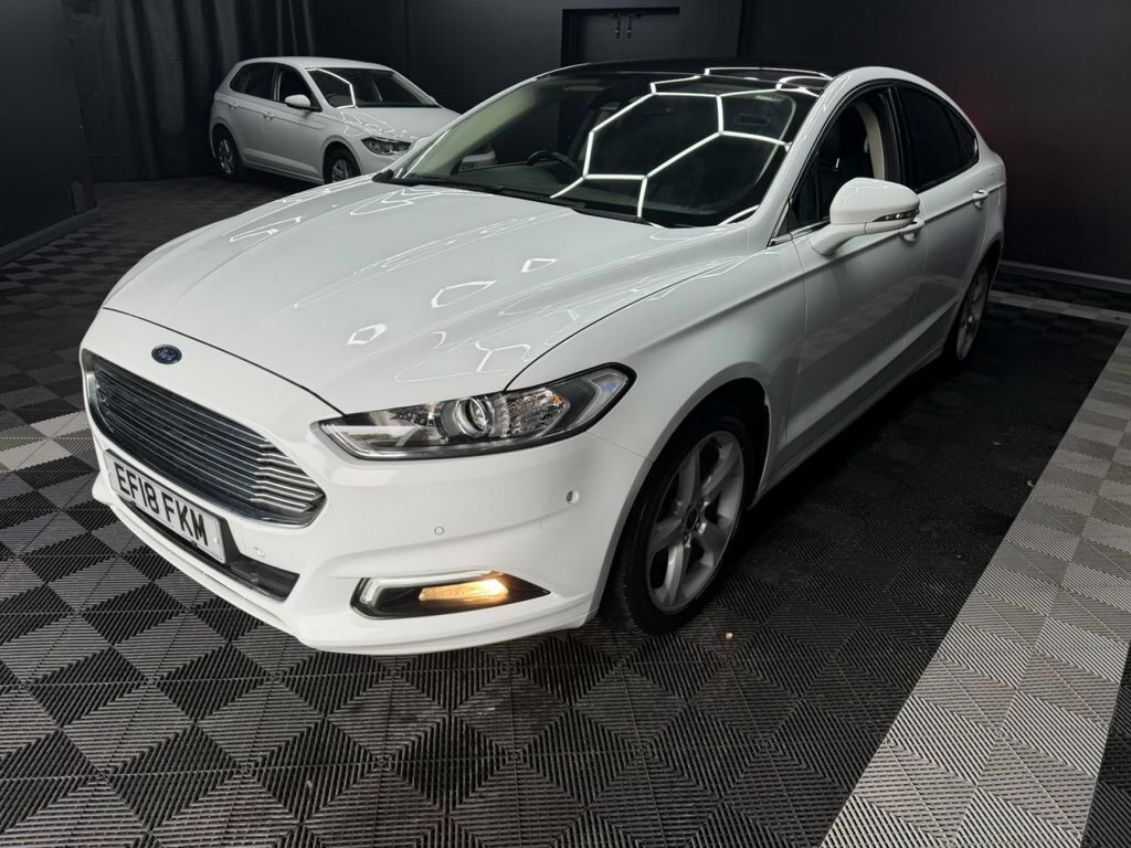 Ford Mondeo 2.0 Tdci Titanium Hatchback Euro White #5