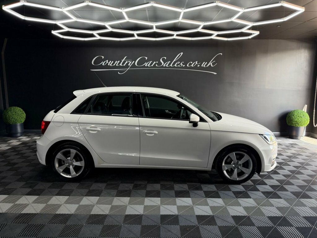 Audi A1 1.4 Tfsi Sport Sportback Euro 6 KW67HBO White #2