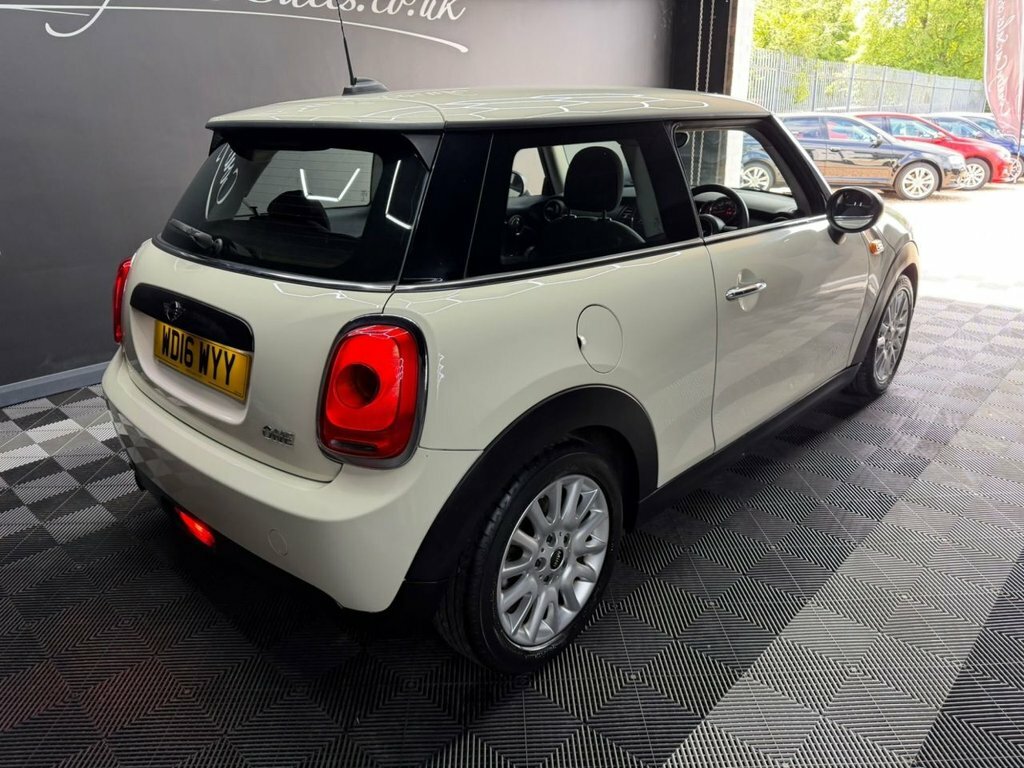 Mini Hatch 1.2 One Hatchback Euro 6 Ss WD16WYY White #5