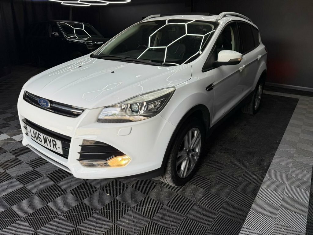 Ford Kuga 1.5T Ecoboost Titanium X Suv Awd E LN16MYR White #3