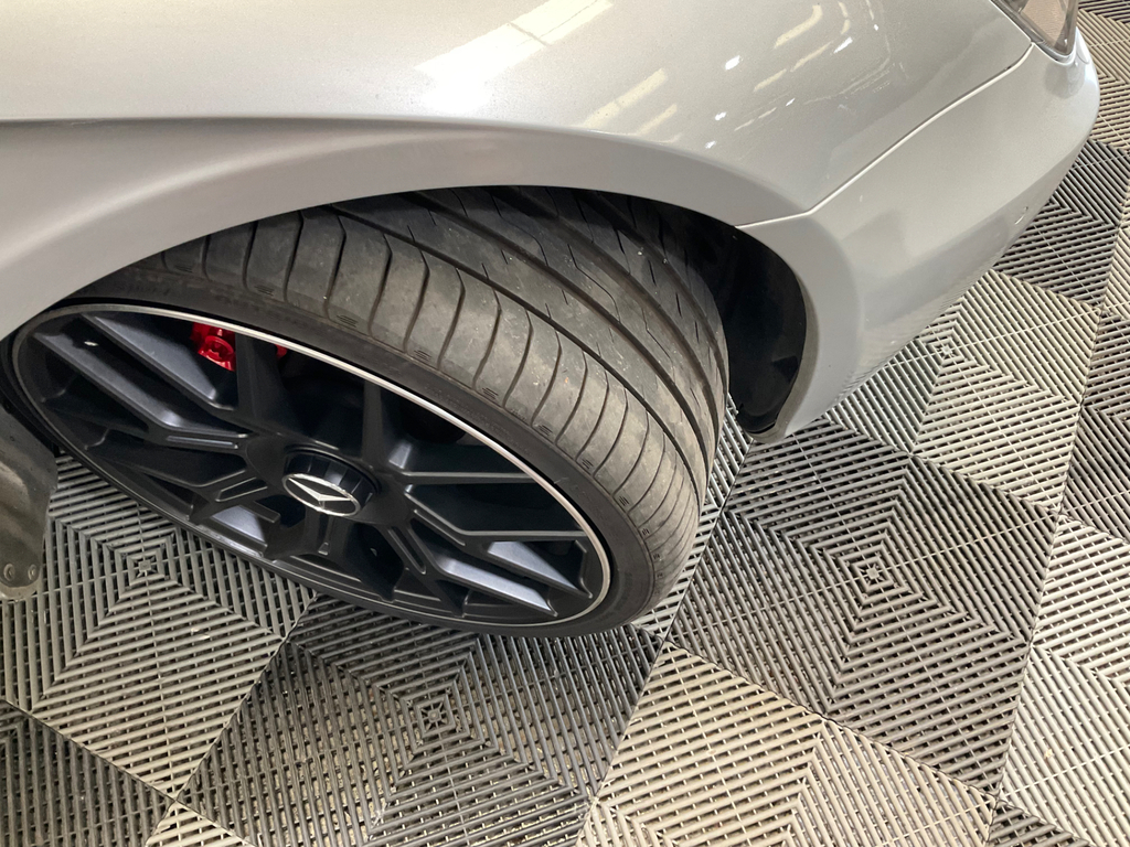 Mercedes-Benz CLS Black #26