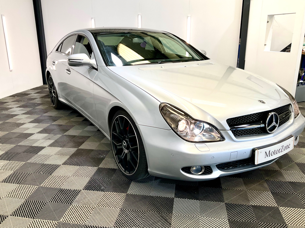 Mercedes-Benz CLS Saloon Silver #2