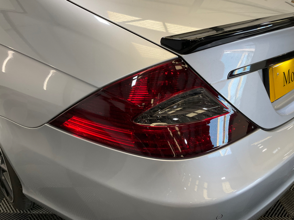 Mercedes-Benz CLS Black #24