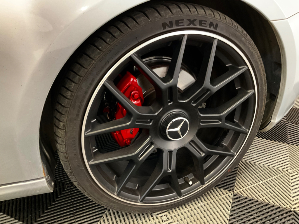 Mercedes-Benz CLS Black #29