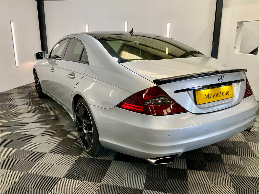 Mercedes-Benz CLS Saloon Silver #5