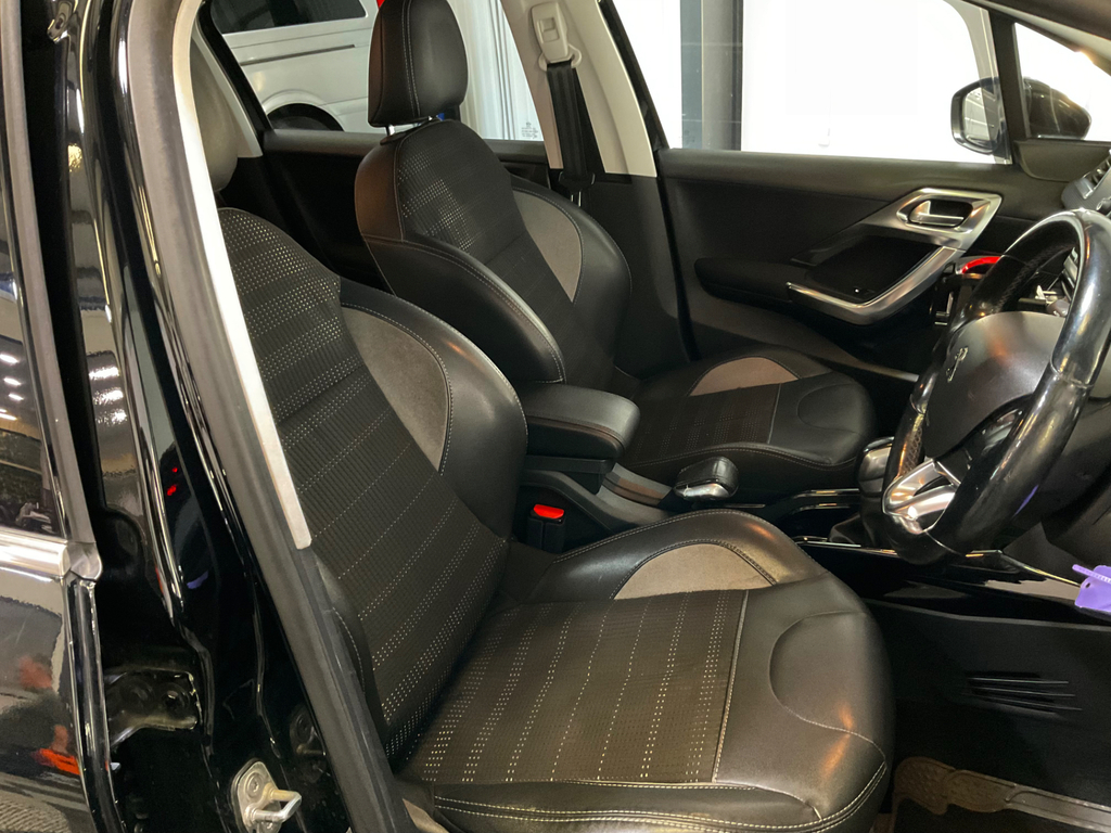 Peugeot 2008 1.2 Puretech Active Grey #20