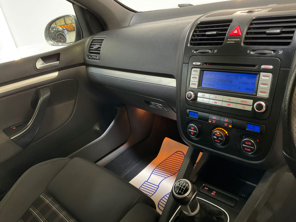 Volkswagen Golf Sport Tdi 105Bhp Blue #14