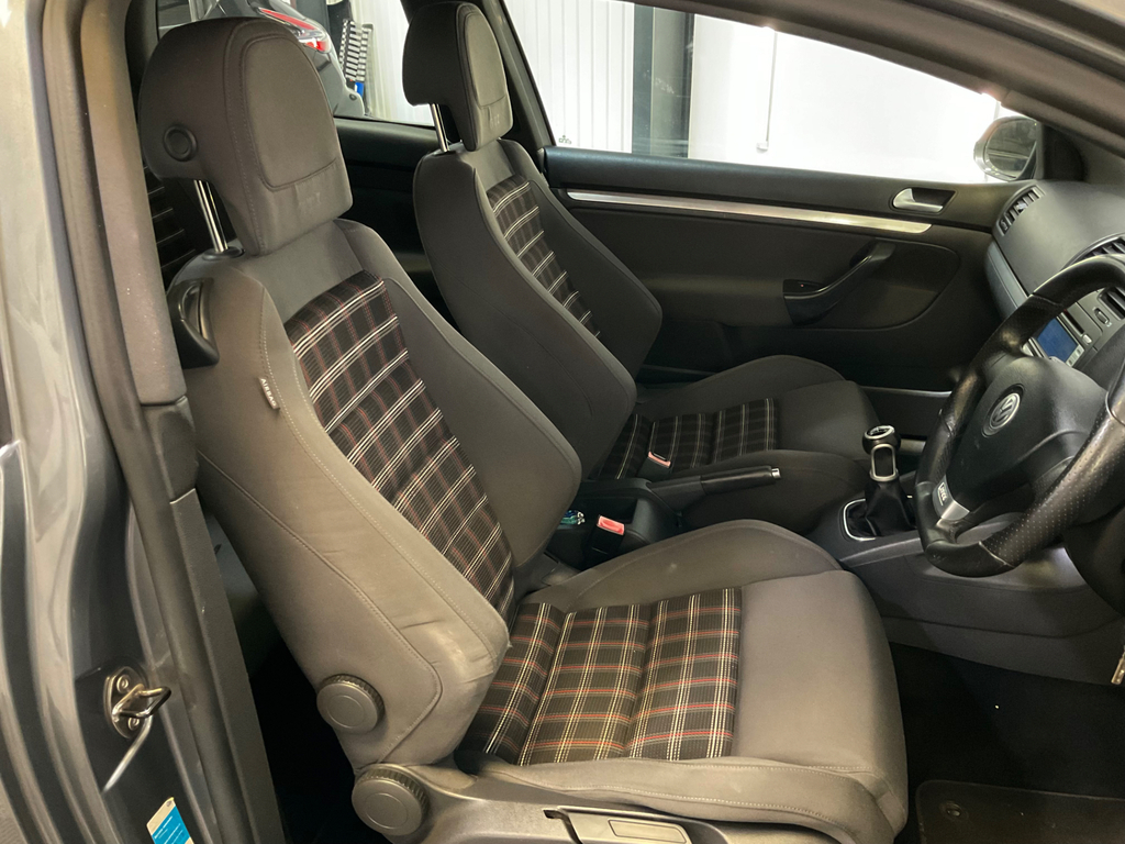 Volkswagen Golf Sport Tdi 105Bhp Blue #15