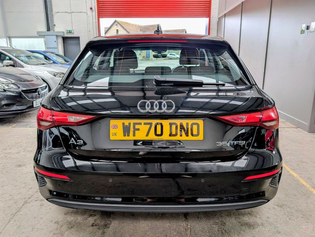 Audi A3 1.5 Tfsi 35 Technik Sportback Euro 6 Ss WF70DNO Black #4