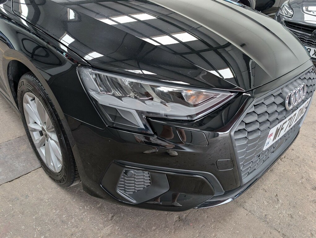 Audi A3 1.5 Tfsi 35 Technik Sportback Euro 6 Ss WF70DNO Black #5