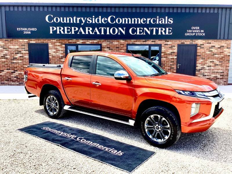 Mitsubishi L200 Double Cab Di-d 150 Barbarian 4Wd - 2021 21 Orange