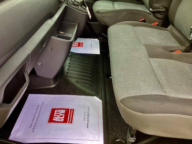 Renault Master Ll35dci 135 Business Low Roof Chassis Cab White #6