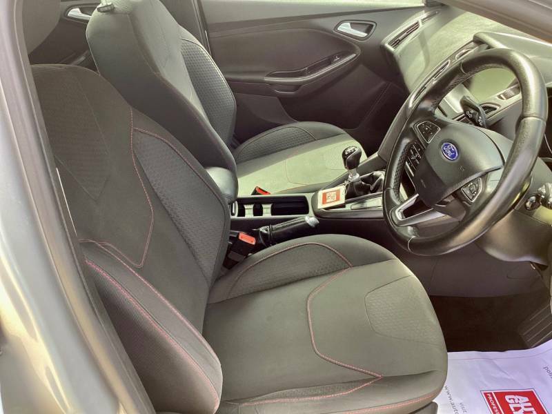Ford Focus 1.5 Tdci 120 Zetec S - 2016 16 Silver #6