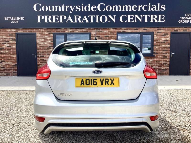 Ford Focus 1.5 Tdci 120 Zetec S - 2016 16 Silver #5