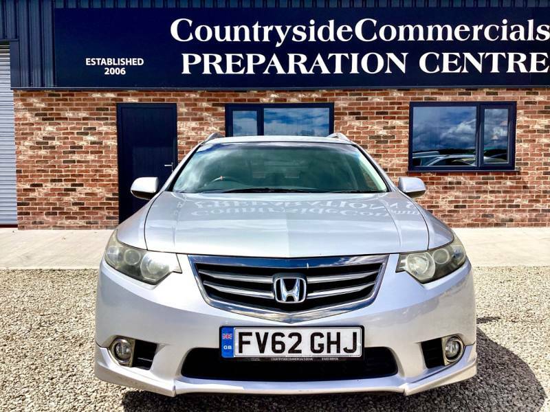 Honda Accord 2.2 I-dtec Es Gt Silver #2