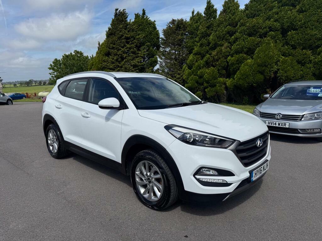 Hyundai Tucson 1.7 Crdi Blue Drive Se Nav Euro 6 S S White