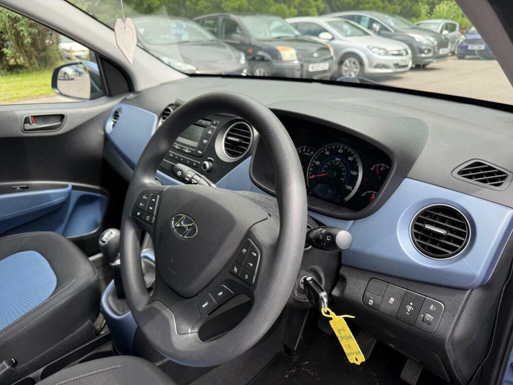 Hyundai I10 Se White #12