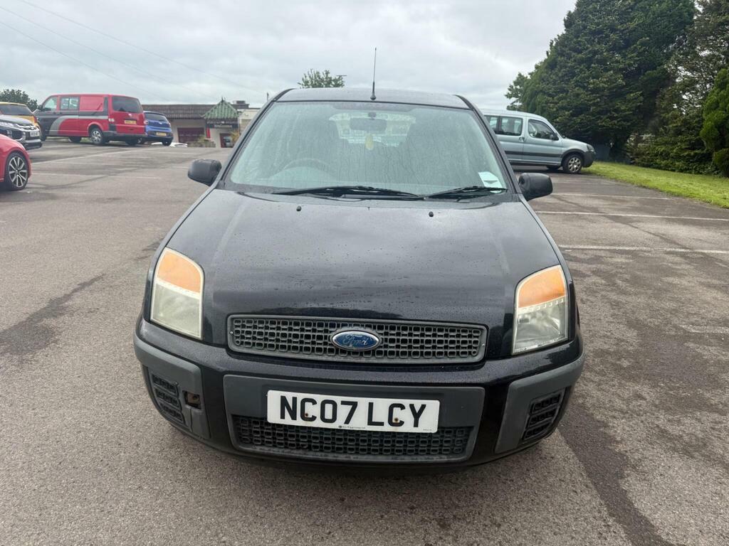Ford Fusion Hatchback Silver #8