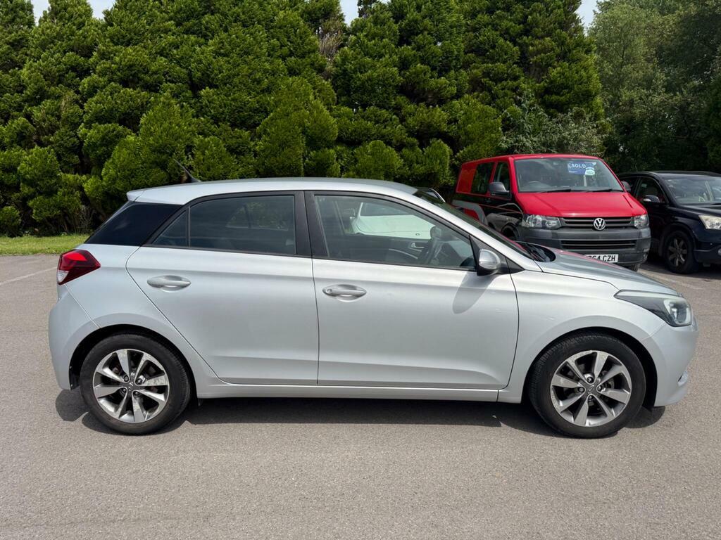 Hyundai I20 1.4 Se Euro 6 Silver #2