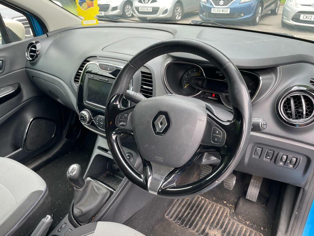 Renault Captur Suv 0.9 Dynamique Medianav Tce 90 Stop Start 20 Black #4