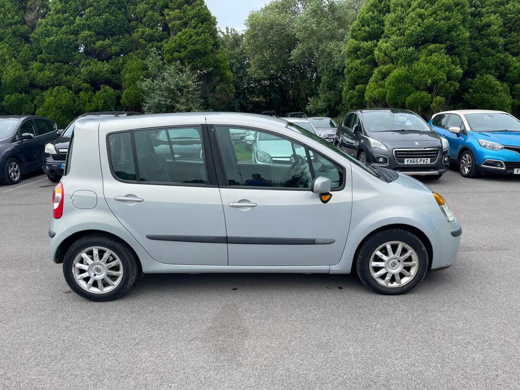 Renault Modus 1.6 16V Dynamique Silver #2