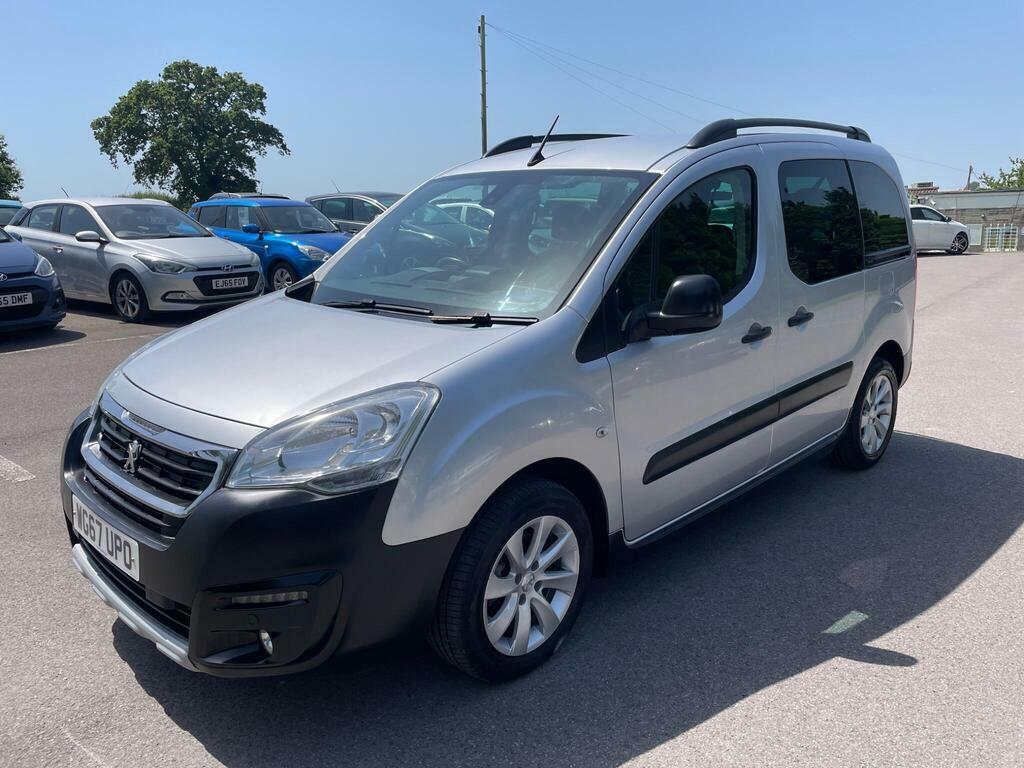 Peugeot Partner Tepee Outdoor White #8