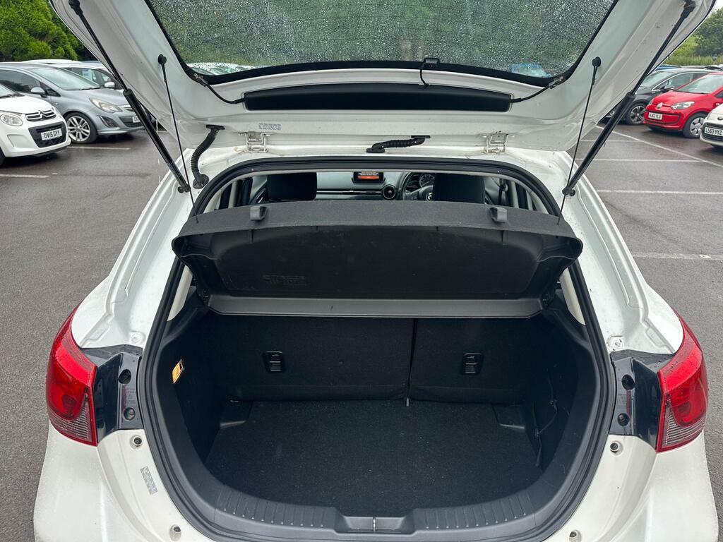 Mazda 2 1.5 Skyactiv-g Se-l Euro 6 S S White #5