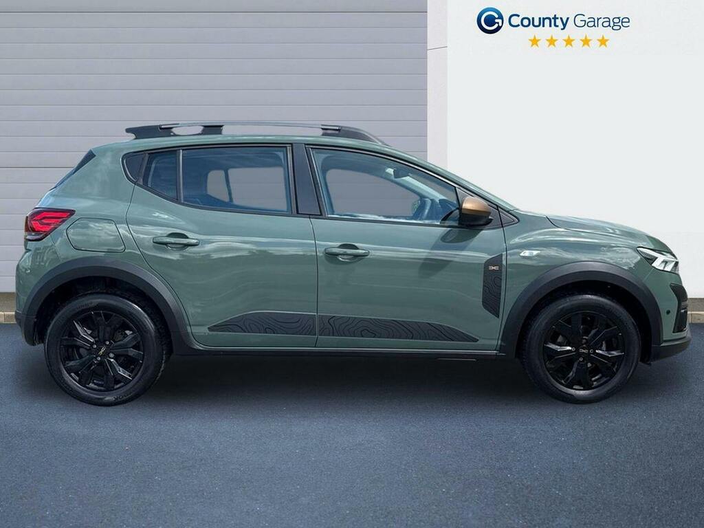 Dacia Sandero Stepway 1.0 Tce Extreme Hatchback Euro 6 Green #4