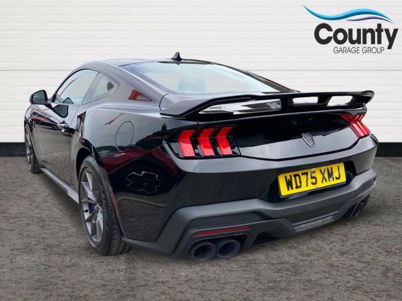 Ford Mustang 5.0 V8 Dark Horse Black #2