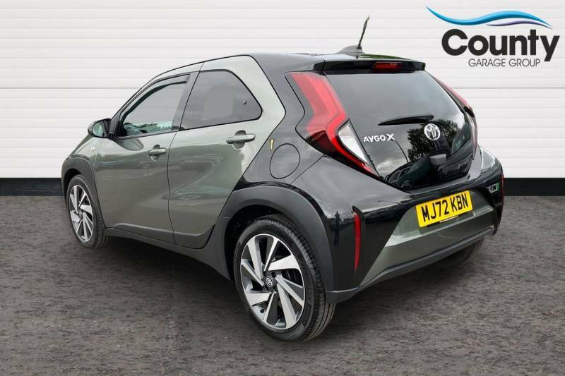 Toyota Aygo X 1.0 Vvt-i Edge Green #2