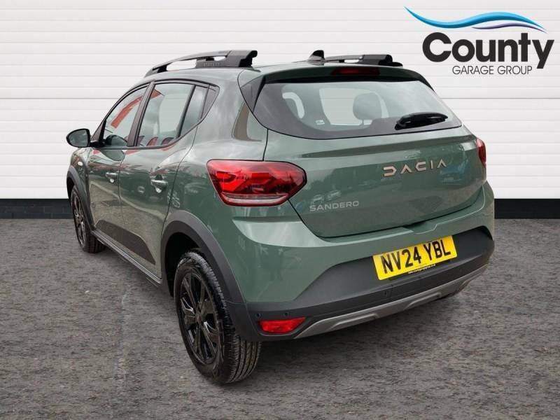 Dacia Sandero Stepway 1.0 Tce Extreme Cvt Green #2