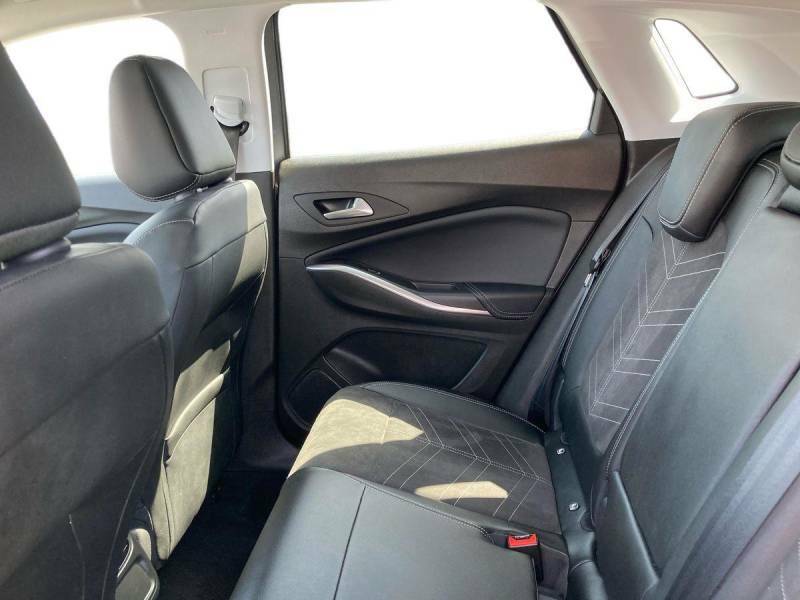 Vauxhall Grandland 1.6 Plug-in Hybrid Ultimate Grey #4