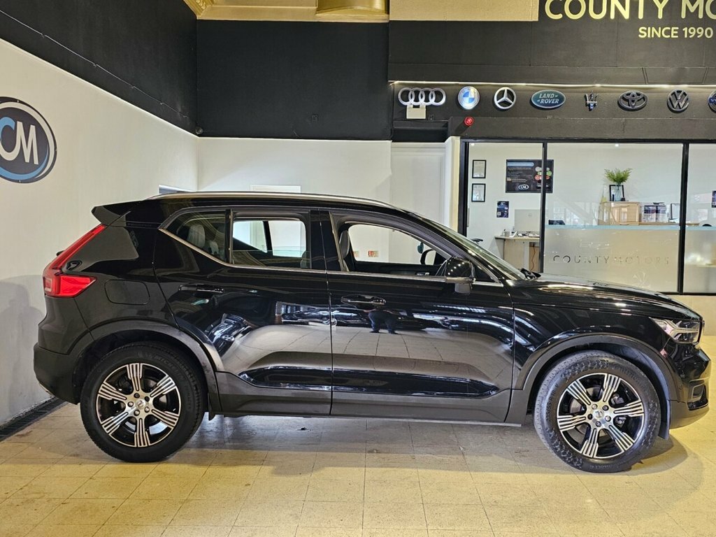 Volvo XC40 2L Inscription HV20VHZ Black #2