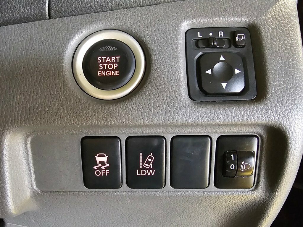 Mitsubishi L200 2.4L Di-d 4Wd Titan Dcb White #27