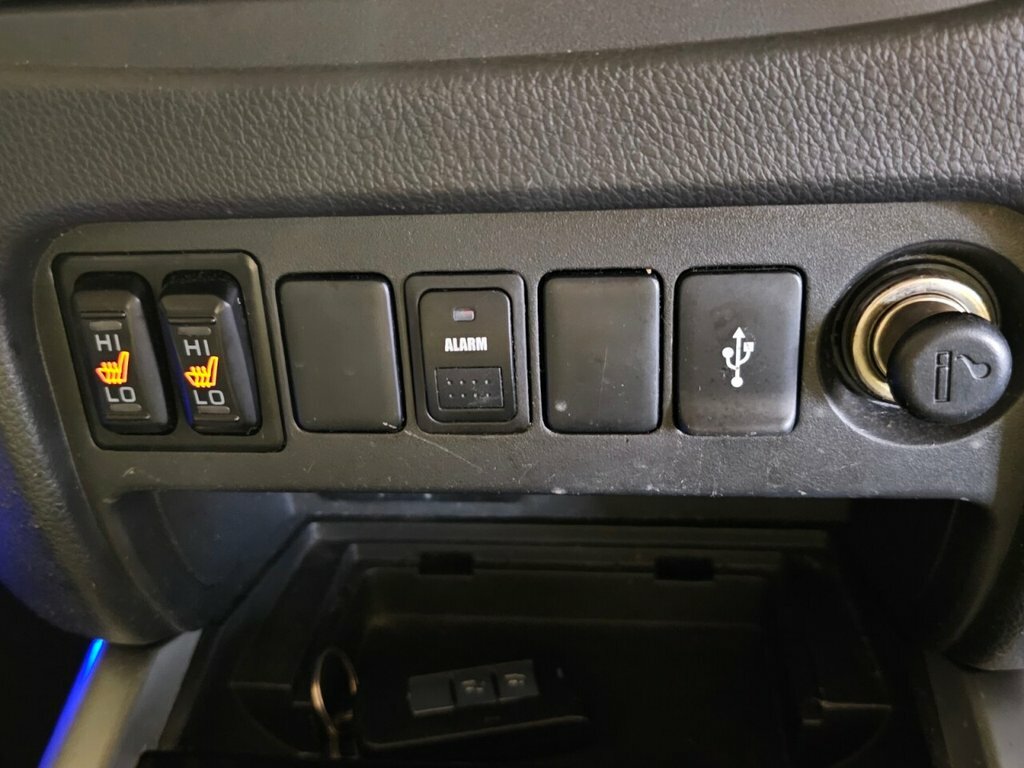 Mitsubishi L200 2.4L Di-d 4Wd Titan Dcb White #32