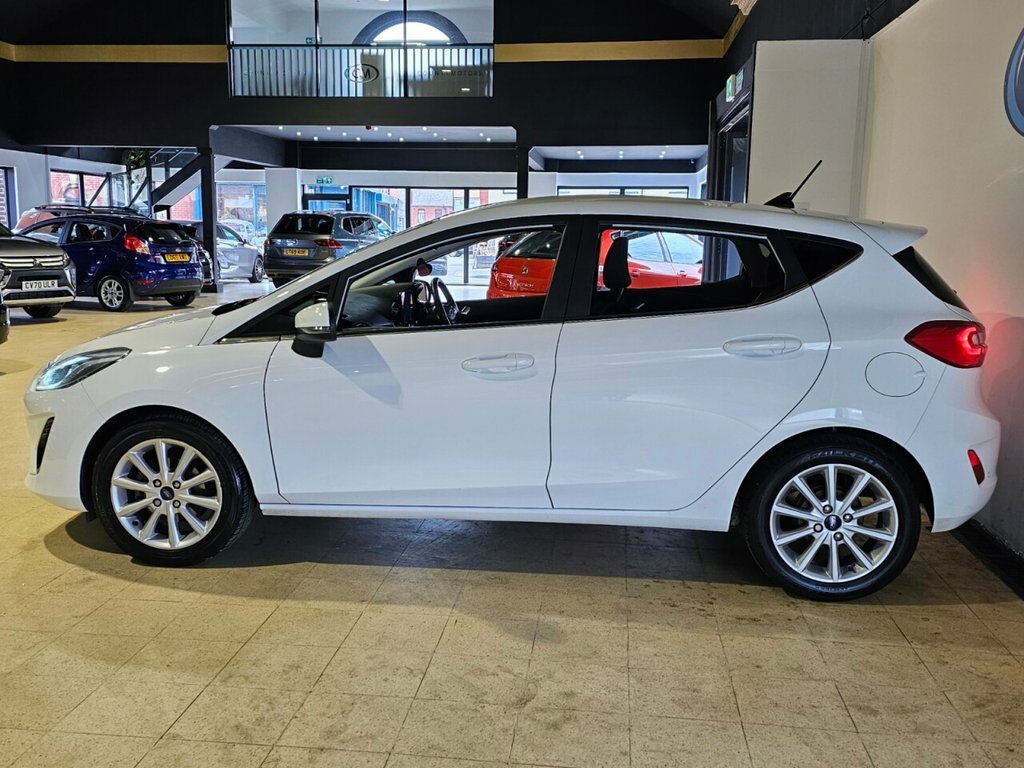Ford Fiesta 1L Titanium GJ20KGV White #4