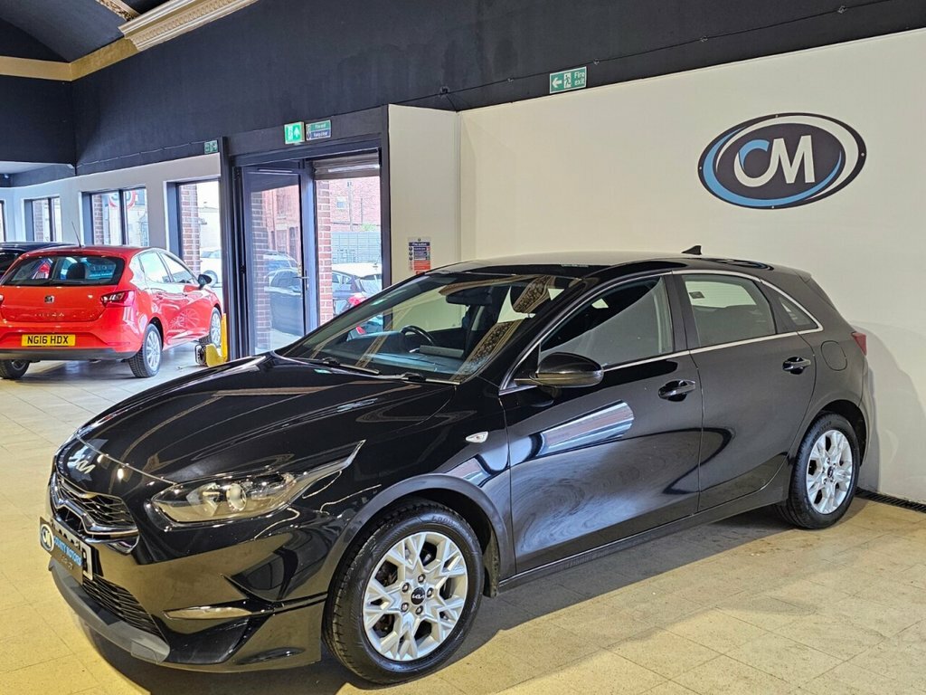 Kia Ceed 1L 2 Black #4