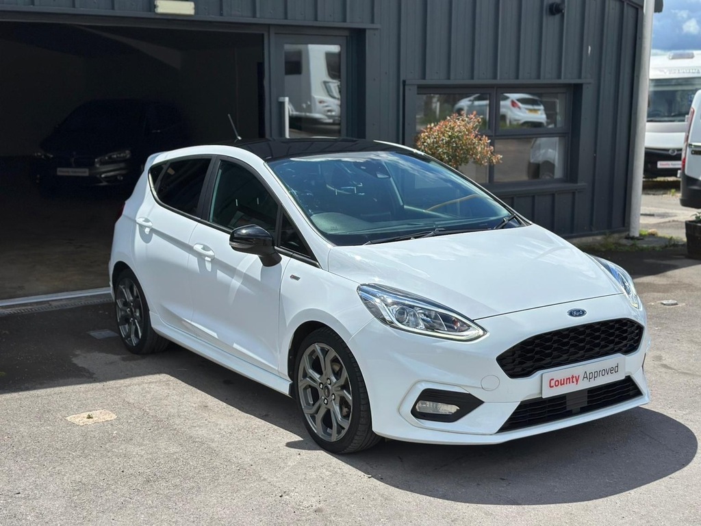 Ford Fiesta Tdci St-line WG18BSX White #4